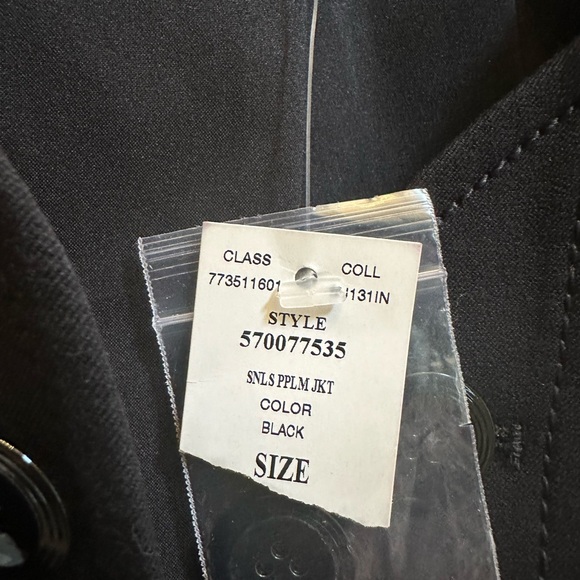 Women’s White House Black Market petite blazer. **Brand new** - Picture 7 of 7